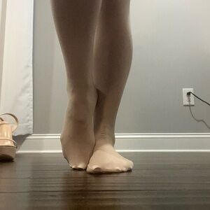 Women’s full pantyhose